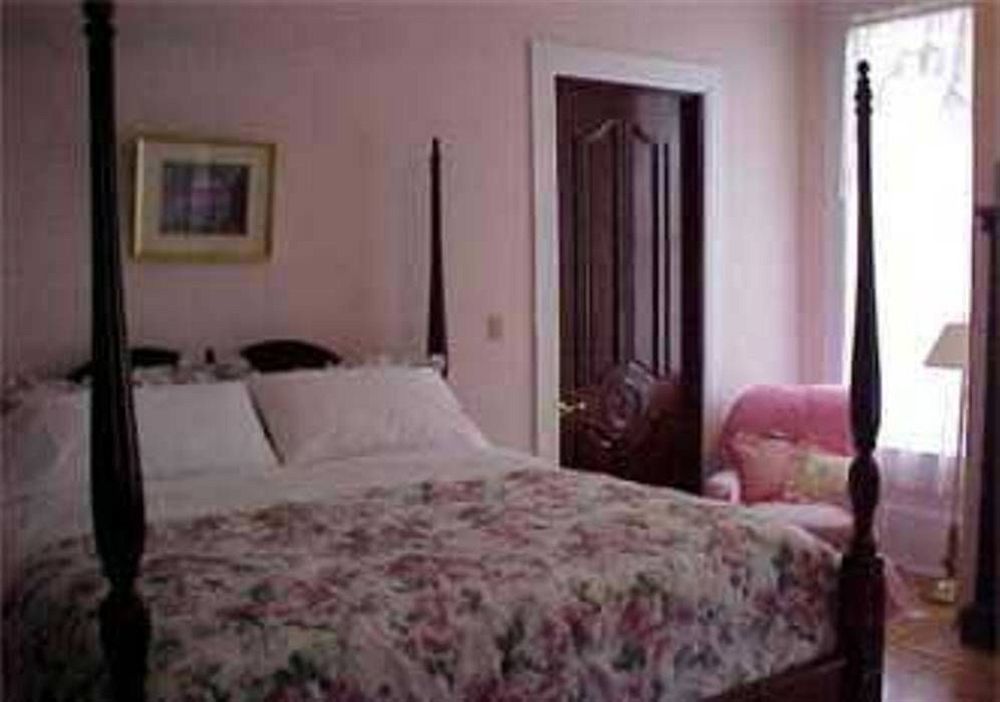 The Confederate House Hotel ซาวานนาห์ ภายนอก รูปภาพ